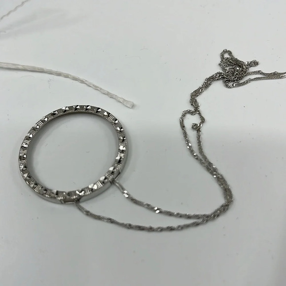 14K White Gold Necklace with Textured Circle Pendant, 18 Inches - Picture 13 of 14